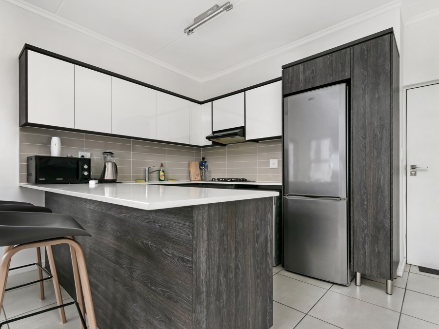 1 Bedroom Property for Sale in Sandown Western Cape
